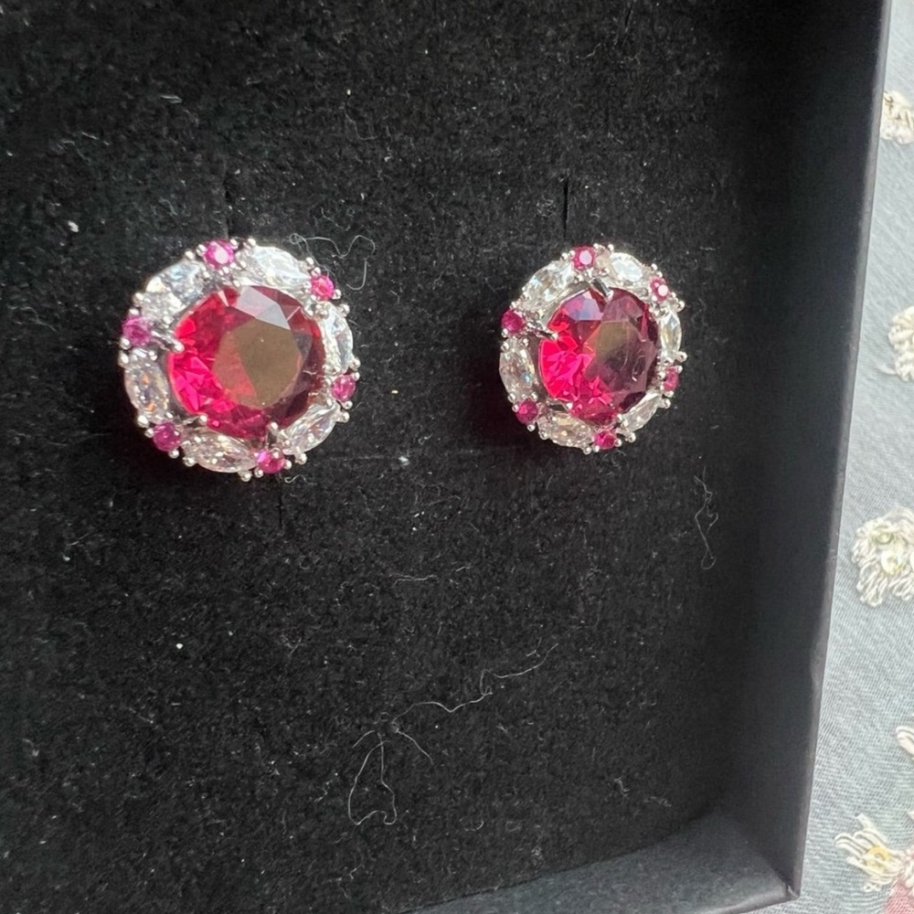 3.7ct Ruby Shaded Swarovski Elements Stud Silver … - image 3